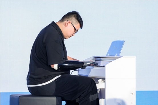 全球行动者齐聚2025可持续社会价值创新大会，共寻AI时代可持续发展的“解法”-爱智特agent,一站式企业智能体推荐平台,扣子企业智能体,扣子工作流免费复制下载