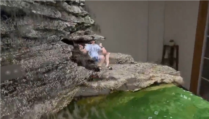 苹果开源 SHARP 模型：别再久等，1 秒把普通照片变成 3D 场景-爱智特agent,一站式企业智能体推荐平台,扣子企业智能体,扣子工作流免费复制下载