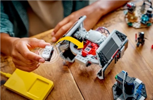 积木“活了”！乐高 CES 2026 发布智能玩乐系统，无屏互动重塑物理游戏-爱智特agent,一站式企业智能体推荐平台,扣子企业智能体,扣子工作流免费复制下载