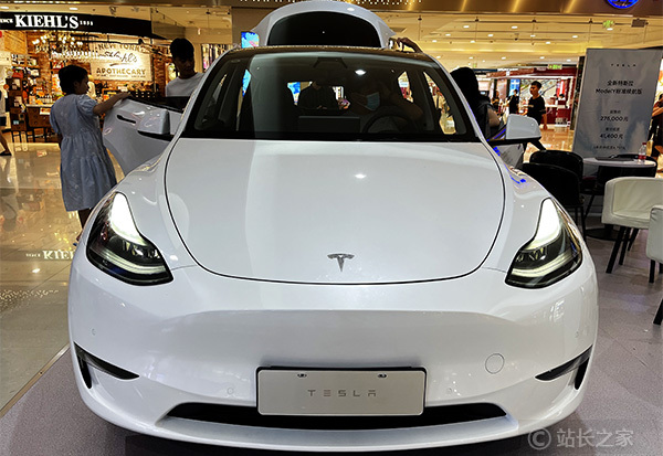 特斯拉2月14日起停售FSD买断版，全面改用月订模式-爱智特agent,一站式企业智能体推荐平台,扣子企业智能体,扣子工作流免费复制下载