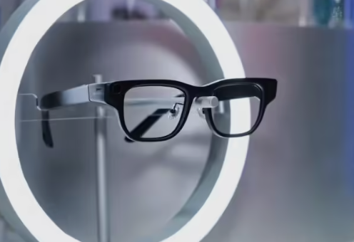 沟通零障碍！讯飞 AI 眼镜首秀 MWC 2026：仅 40 克超轻，唇动识别黑科技助你在高噪环境“降维翻译”-爱智特agent,一站式企业智能体推荐平台,扣子企业智能体,扣子工作流免费复制下载